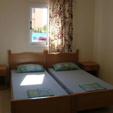 מלון דירות Marios